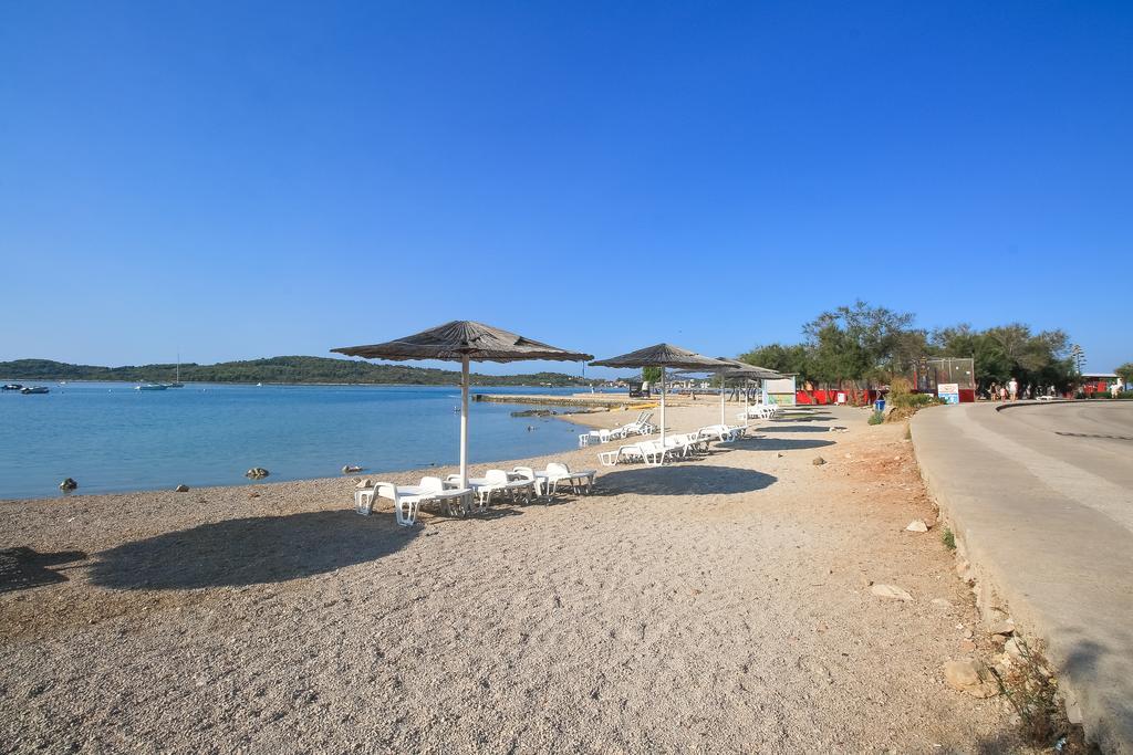 Apartment Ana Vodice Esterno foto