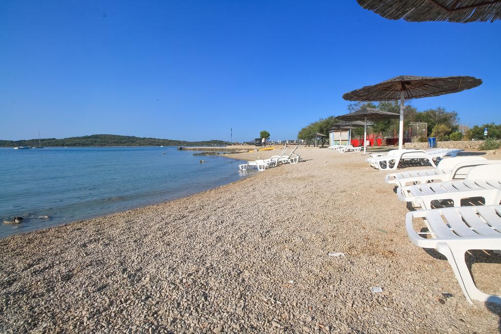 Apartment Ana Vodice Esterno foto