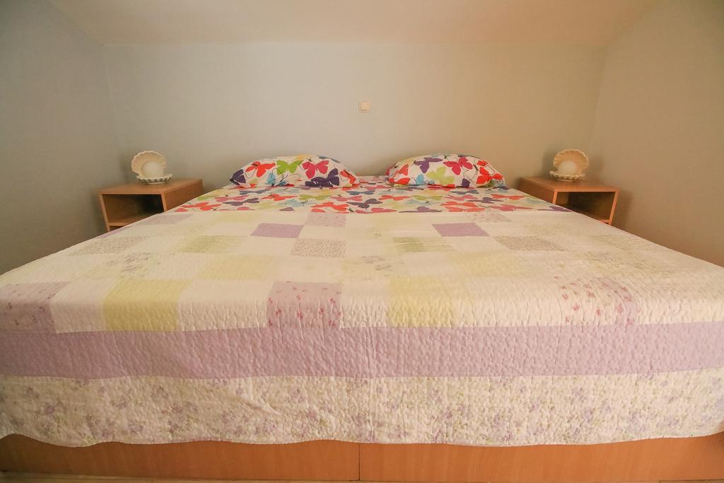 Apartment Ana Vodice Esterno foto